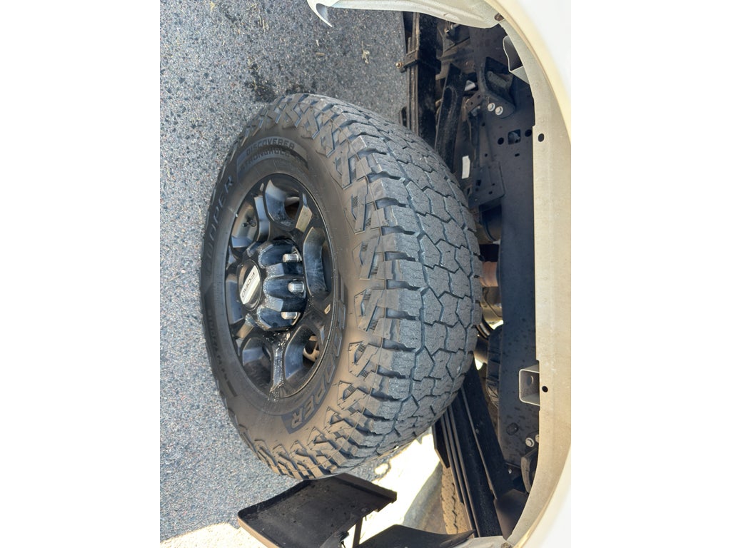 2023 Ford Super Duty F-350 SRW Pickup XLT