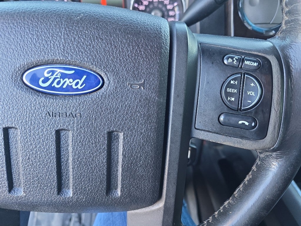 2015 Ford Super Duty F-350 DRW Pickup Platinum