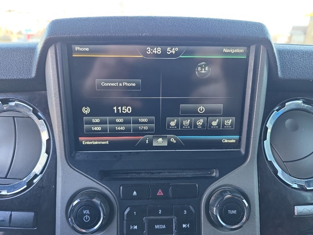 2015 Ford Super Duty F-350 DRW Pickup Platinum