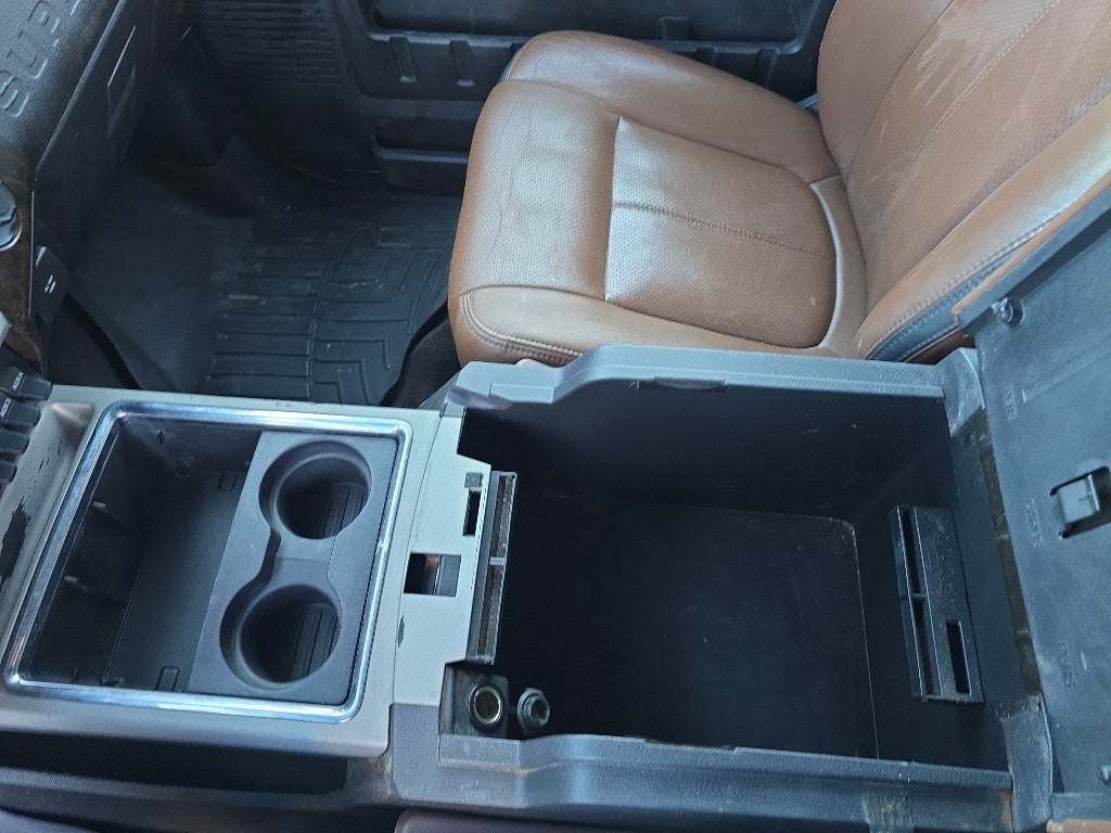 2015 Ford Super Duty F-350 DRW Pickup Platinum