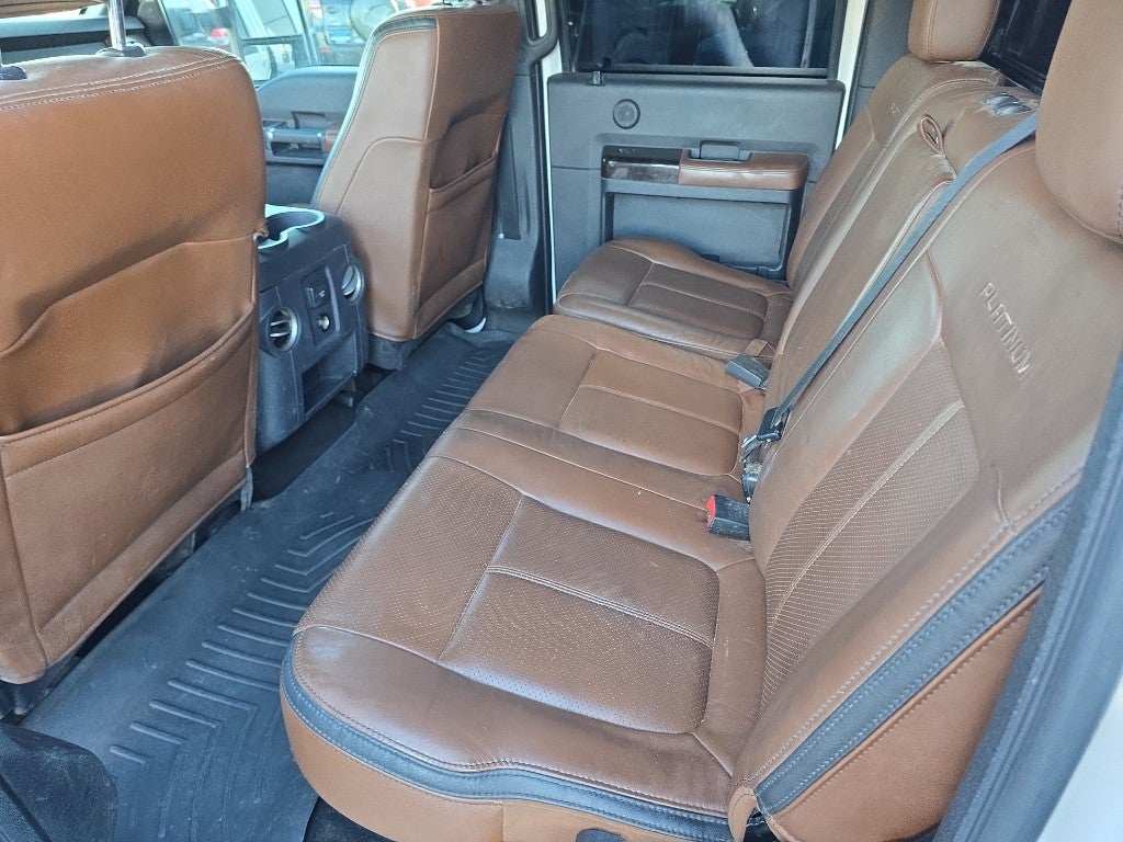 2015 Ford Super Duty F-350 DRW Pickup Platinum