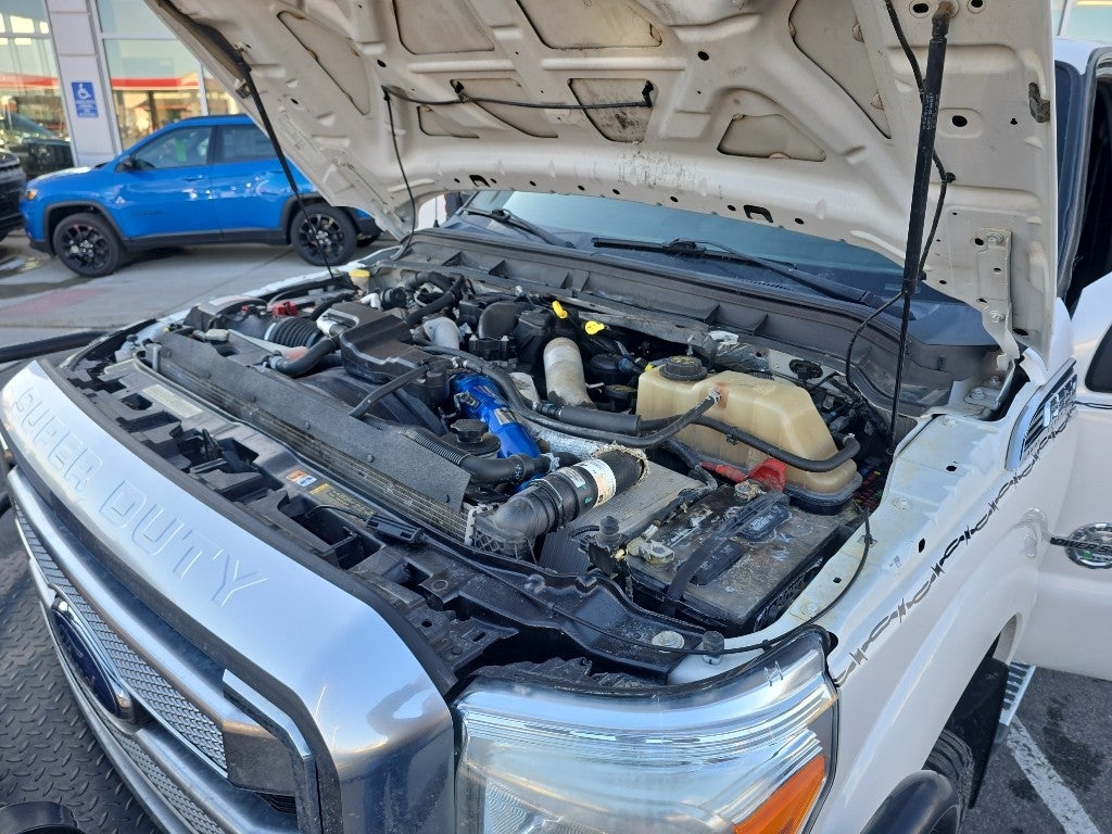 2015 Ford Super Duty F-350 DRW Pickup Platinum