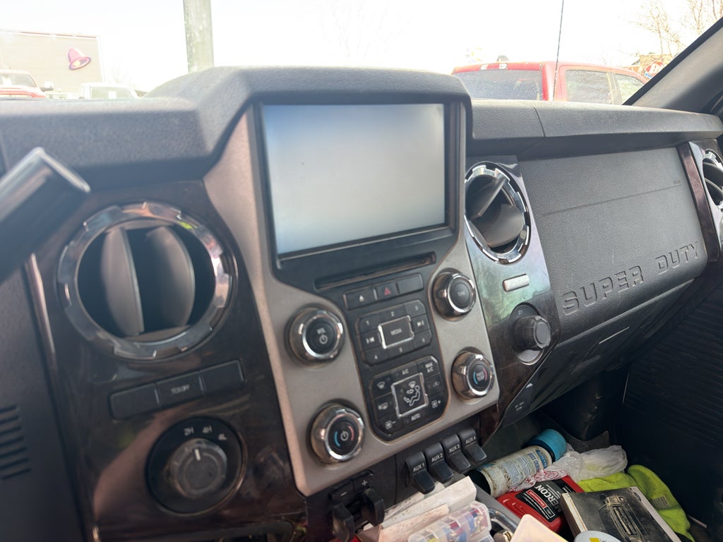 2015 Ford Super Duty F-350 DRW Pickup Platinum