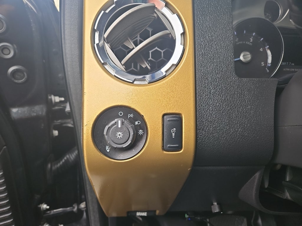 2015 Ford Super Duty F-350 DRW Pickup Lariat