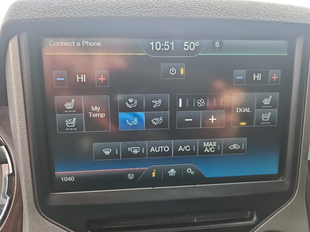 2015 Ford Super Duty F-350 DRW Pickup Lariat