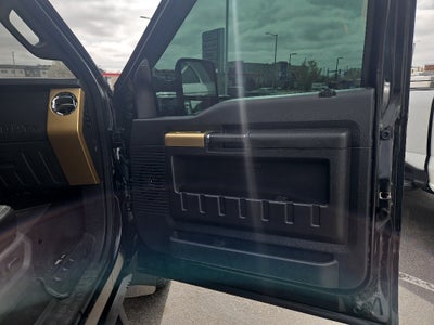 2015 Ford Super Duty F-350 DRW Pickup Lariat