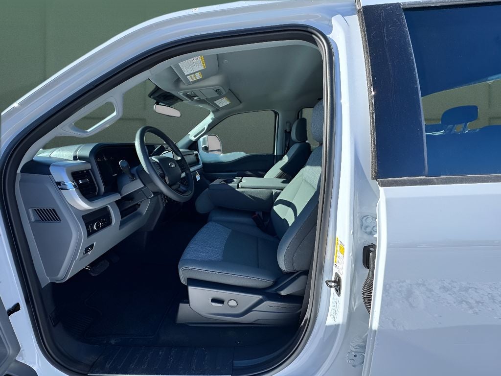 2026 Ford Super Duty F-350 DRW Pickup XLT