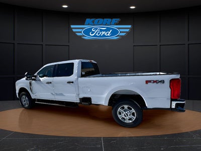 2026 Ford Super Duty F-350 DRW Pickup XLT