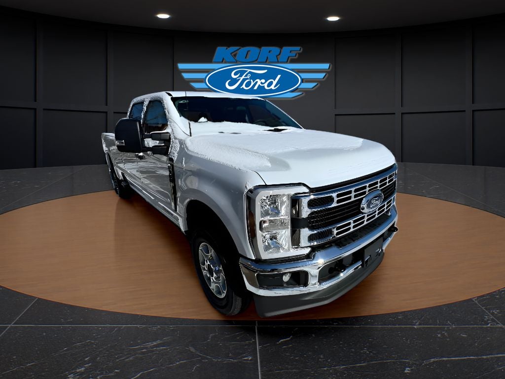 2026 Ford Super Duty F-350 DRW Pickup XLT