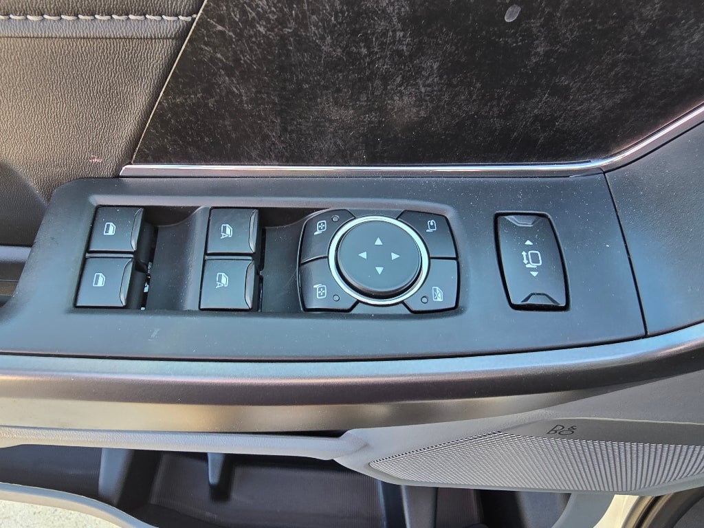 2027 Ford F-450 Base