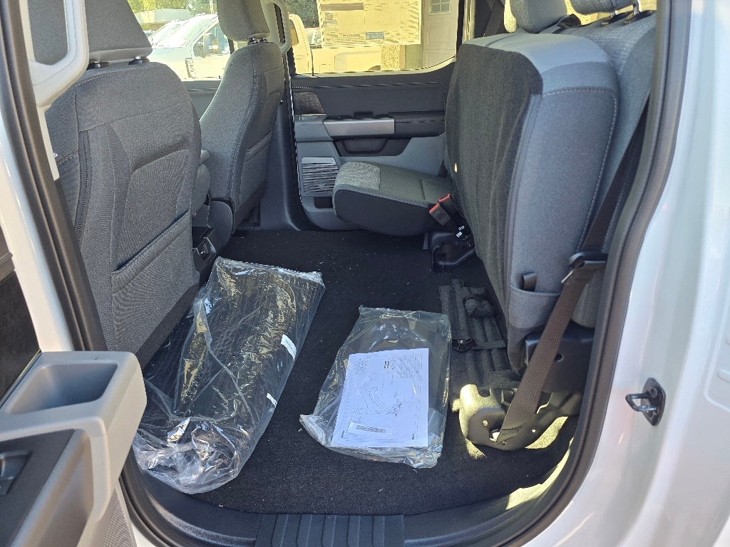 2027 Ford F-450 Base