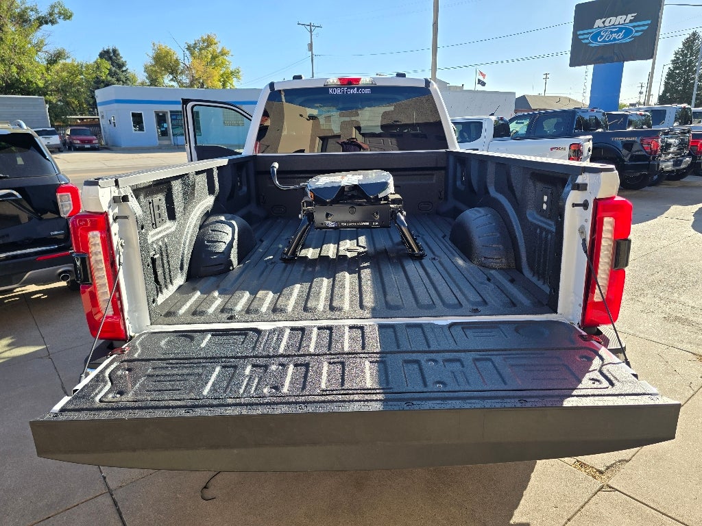 2027 Ford F-450 Base