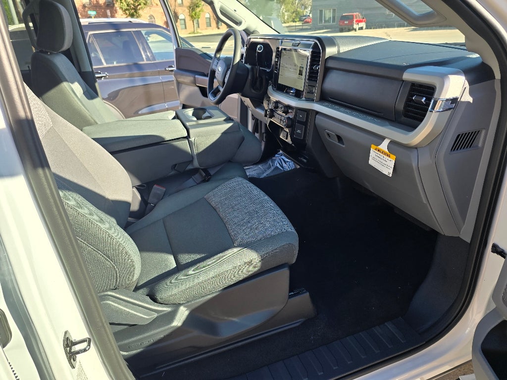 2027 Ford F-450 Base