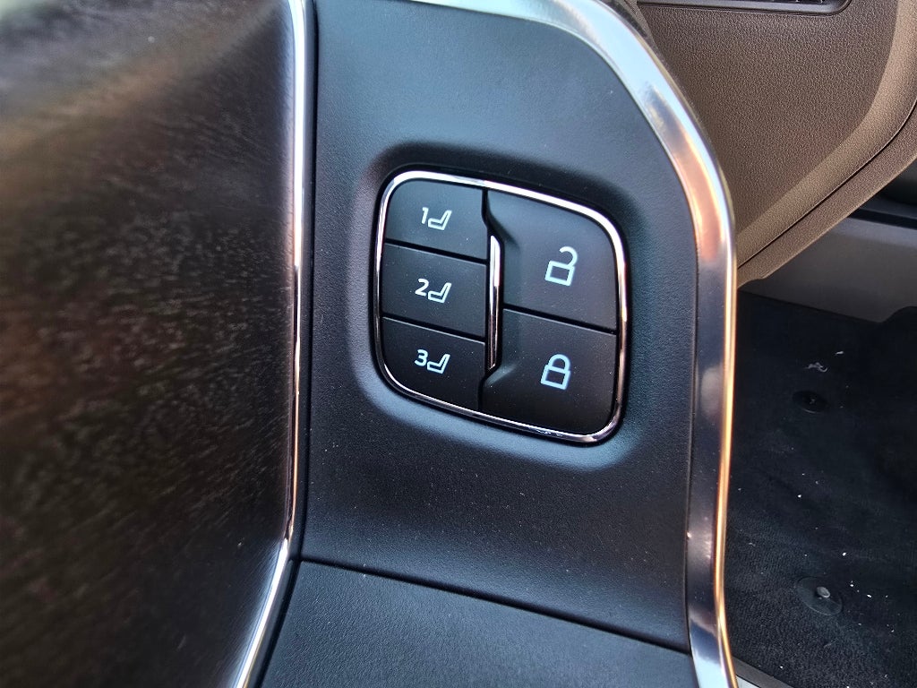 2027 Ford F-450 Base