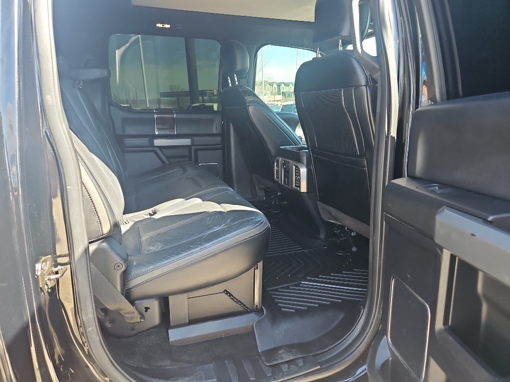 2017 Ford Super Duty F-450 Pickup Platinum