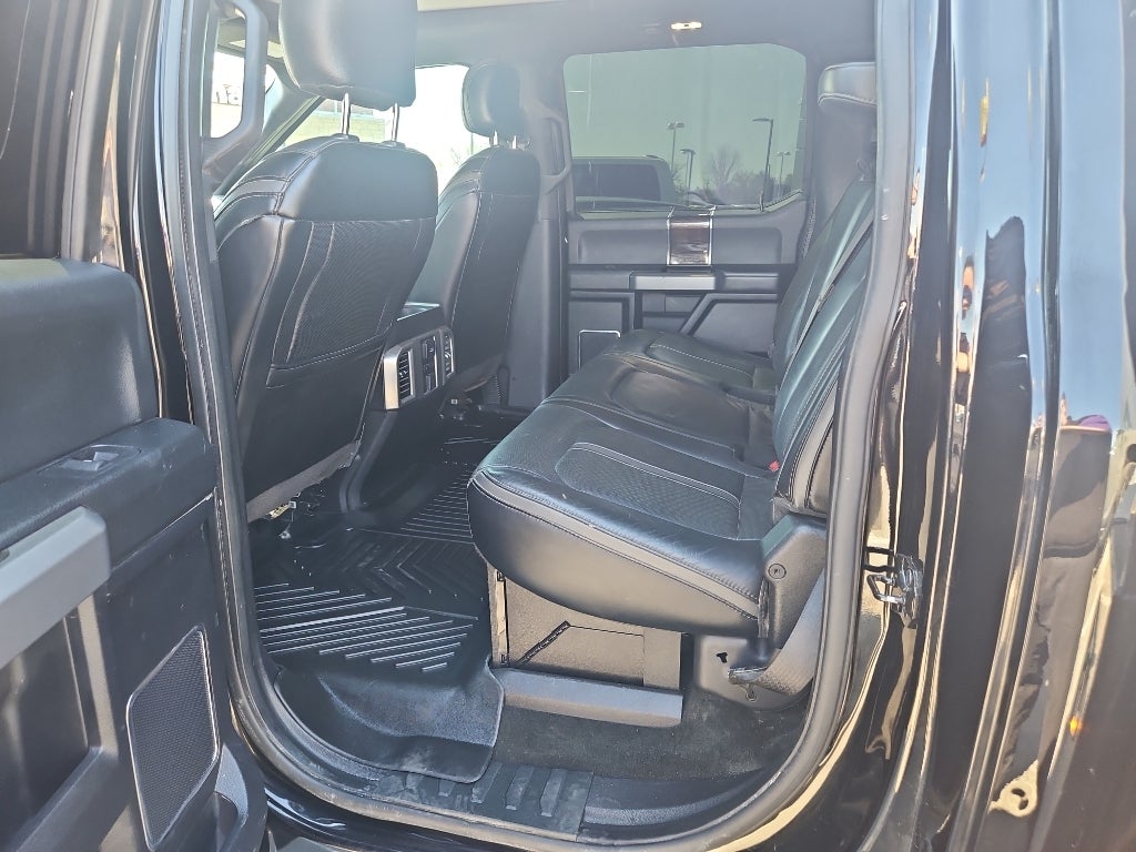 2017 Ford Super Duty F-450 Pickup Platinum
