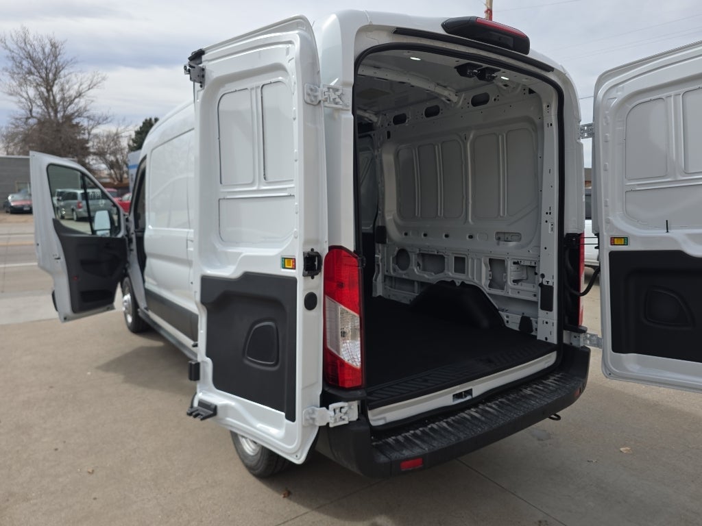 2026 Ford Transit Cargo Van Base
