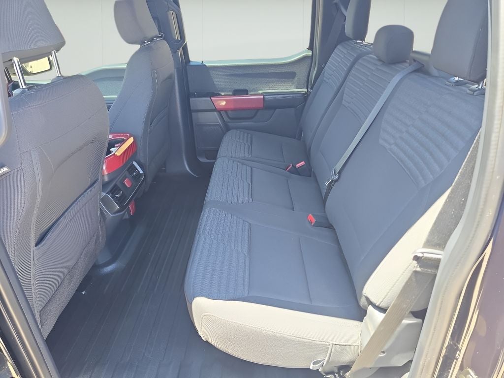 2022 Ford F-150 Base
