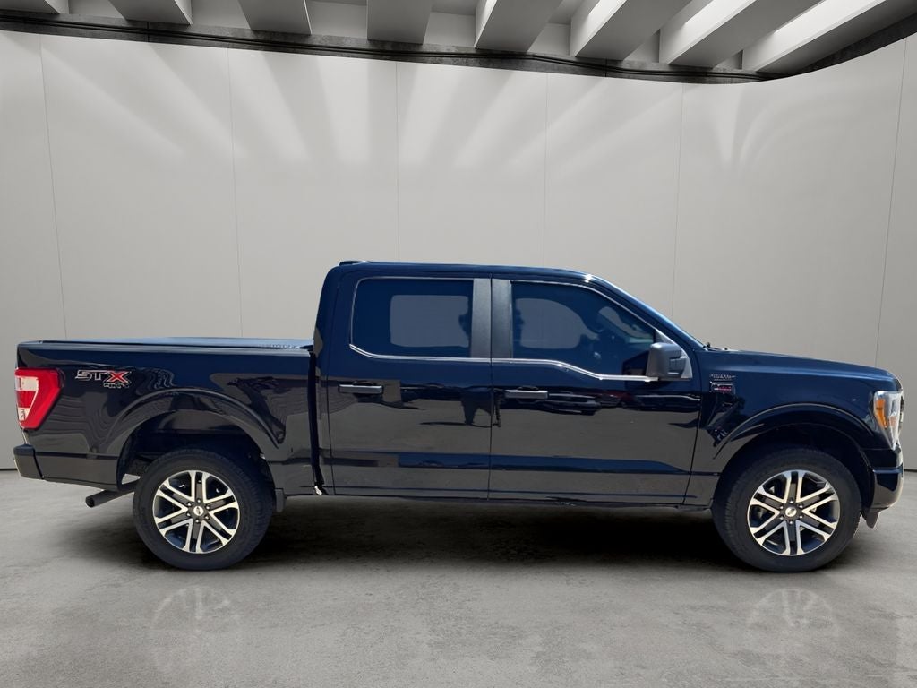 2022 Ford F-150 Base