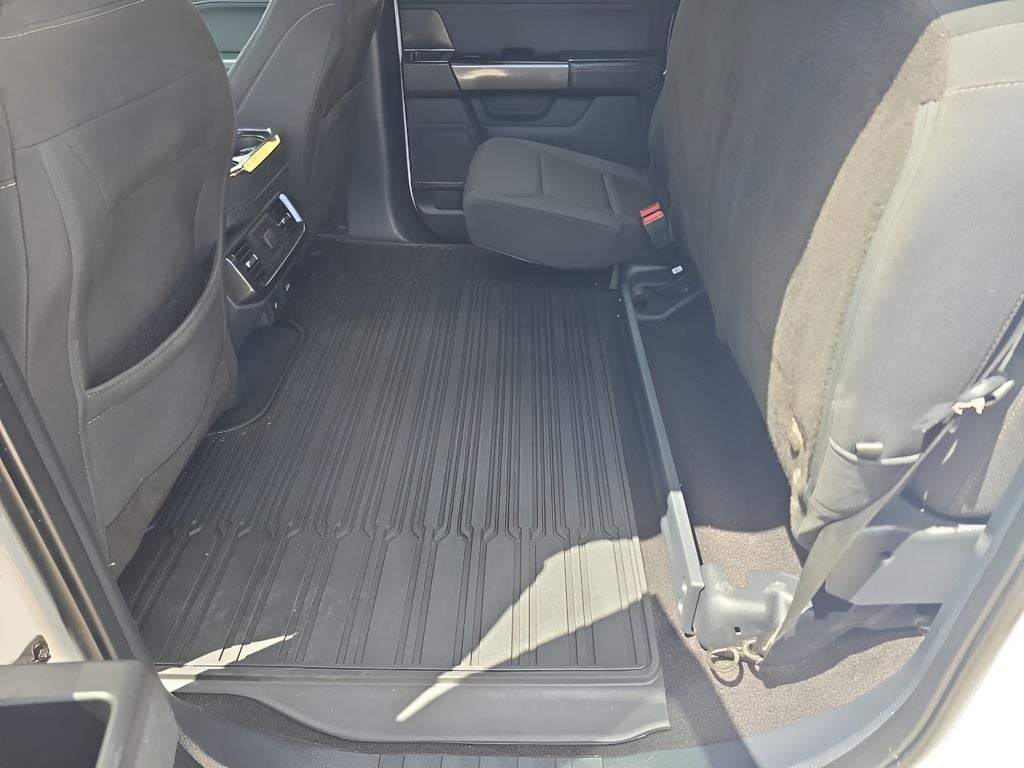 2022 Ford F-150 Base