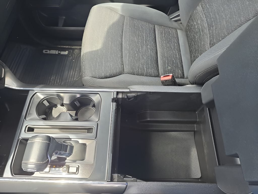 2022 Ford F-150 Base