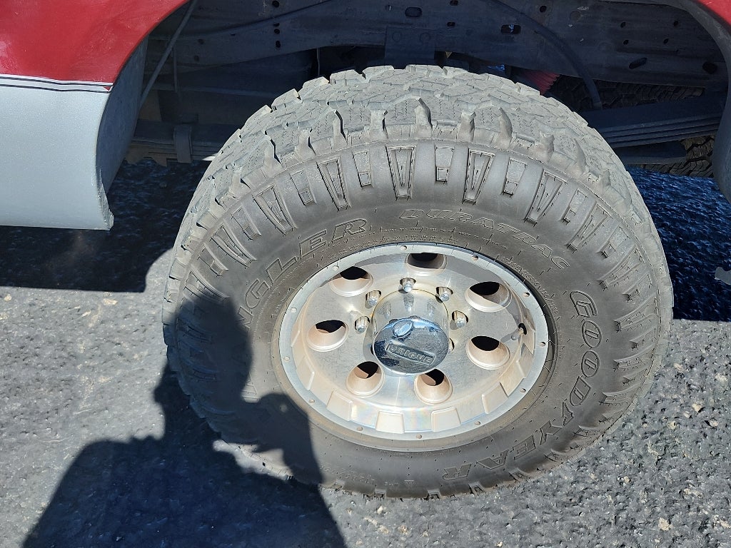 2004 Ford F-250 Base