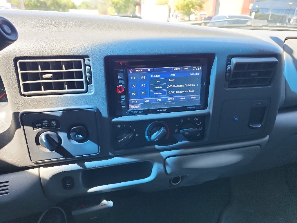 2004 Ford F-250 Base