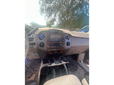 2004 Ford F-150 XLT