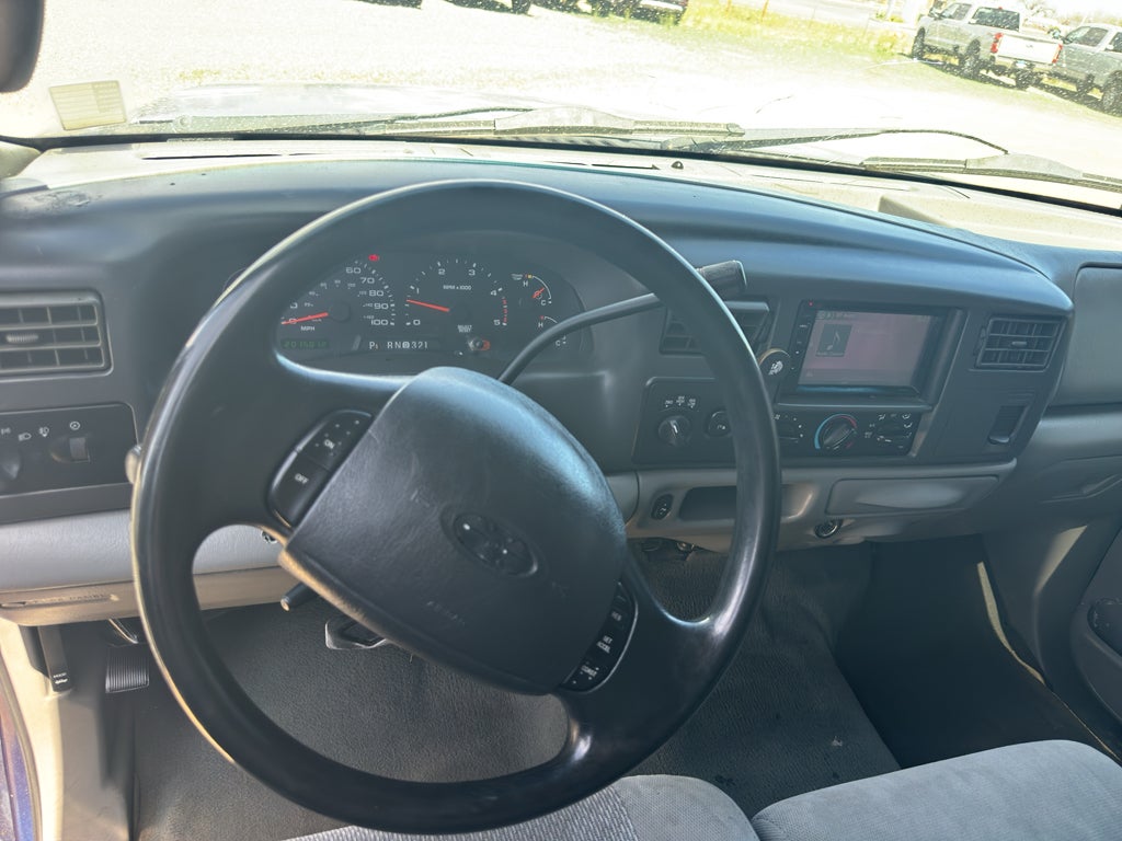 2004 Ford Super Duty F-350 SRW XLT