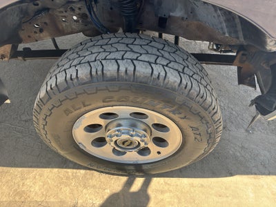 2004 Ford Super Duty F-350 SRW XLT