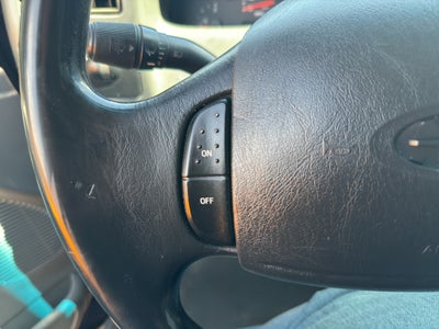 2004 Ford Super Duty F-350 SRW XLT