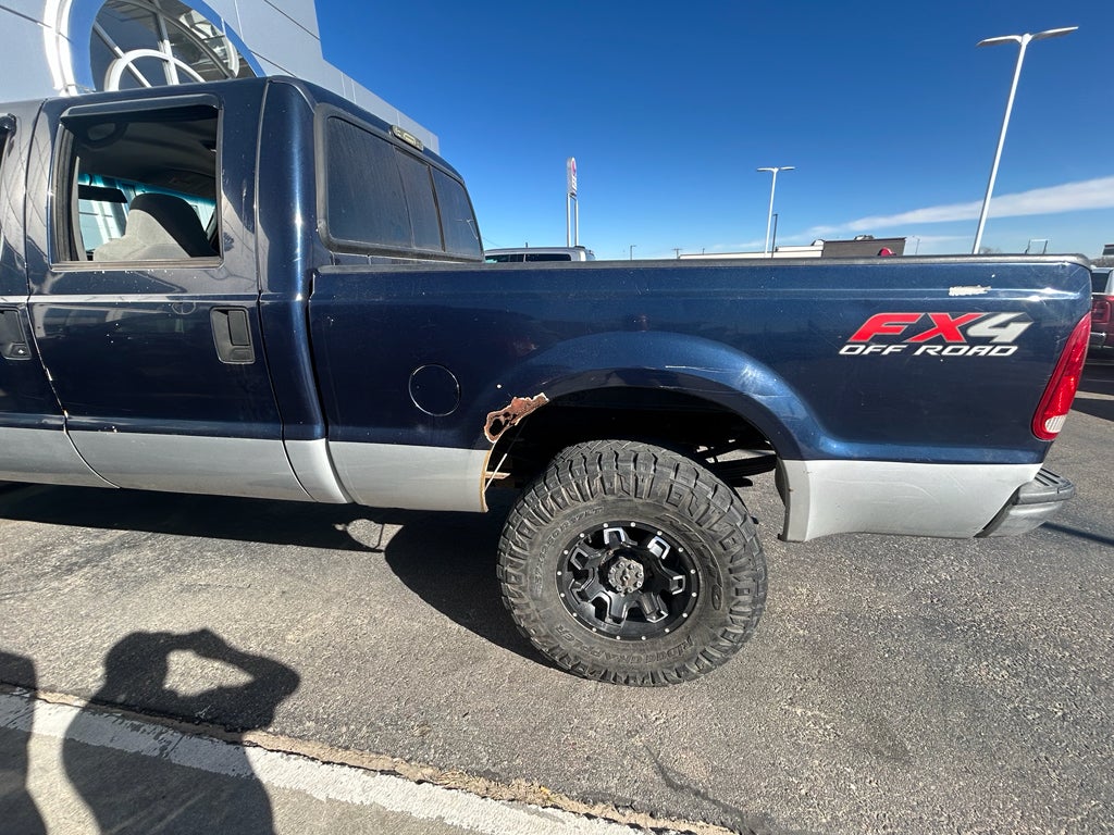 2004 Ford Super Duty F-350 SRW XLT