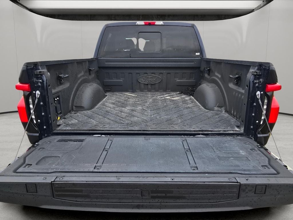 2022 Ford F-150 Lightning LARIAT