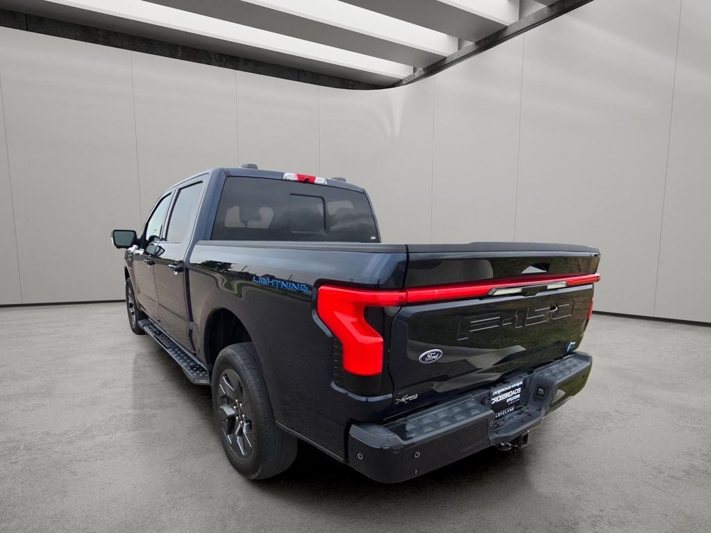 2022 Ford F-150 Lightning LARIAT