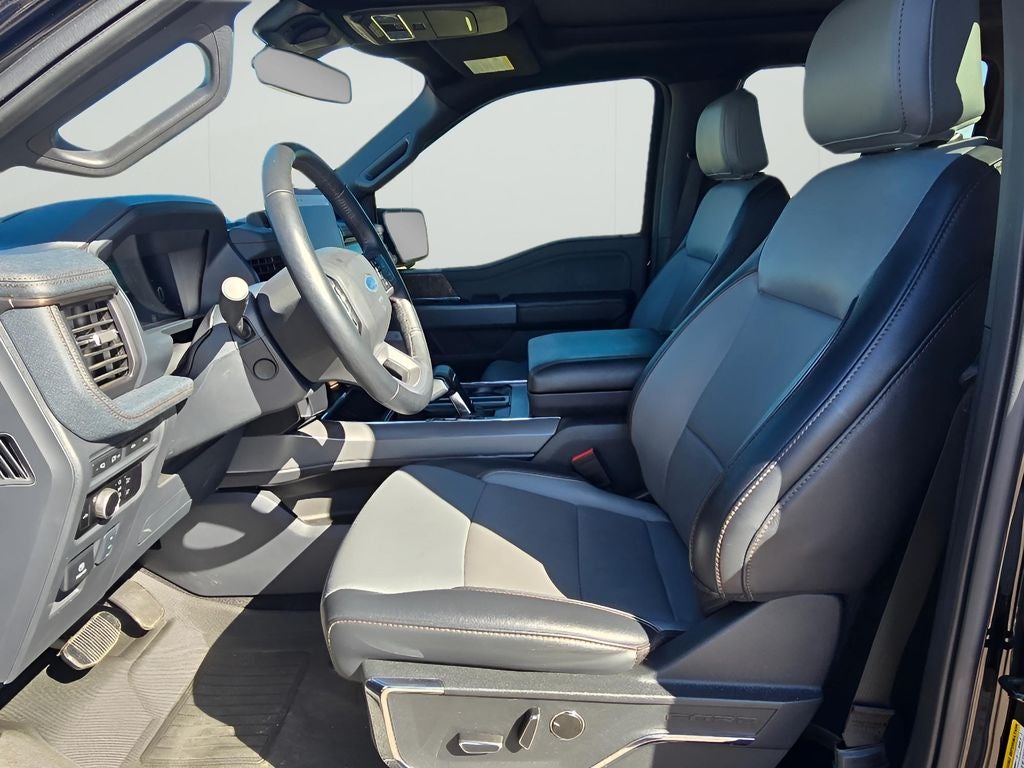 2023 Ford F-150 Lightning LARIAT