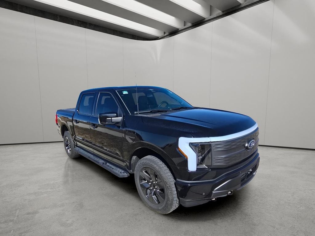 2023 Ford F-150 Lightning LARIAT