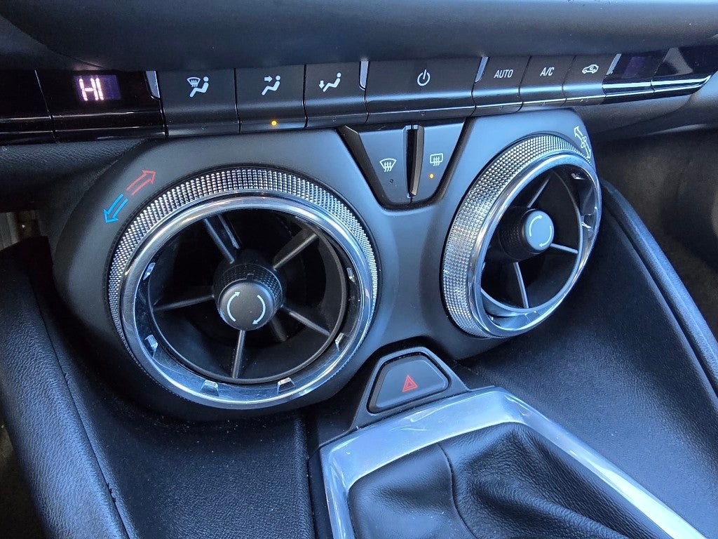 2018 Chevrolet Camaro 1LS