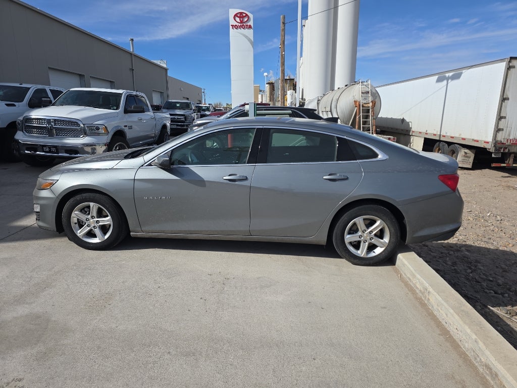 2024 Chevrolet Malibu LS