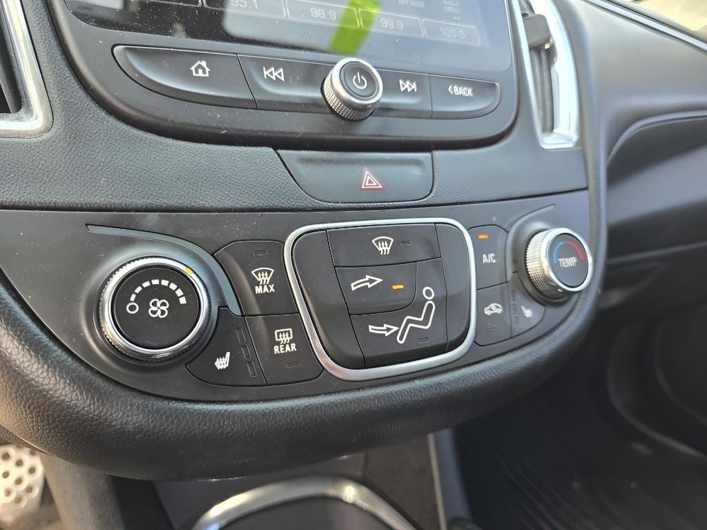 2017 Chevrolet Malibu LT