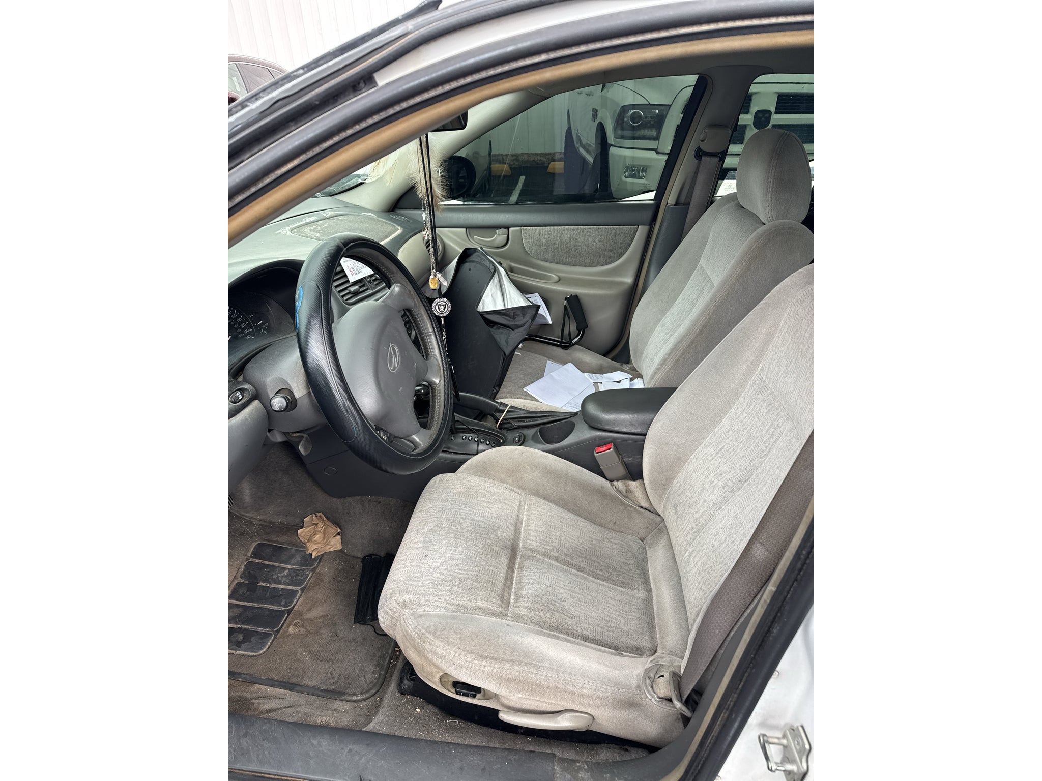 2004 Oldsmobile Alero GL1