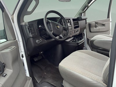 2016 Chevrolet Express Passenger LT