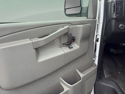 2016 Chevrolet Express Passenger LT