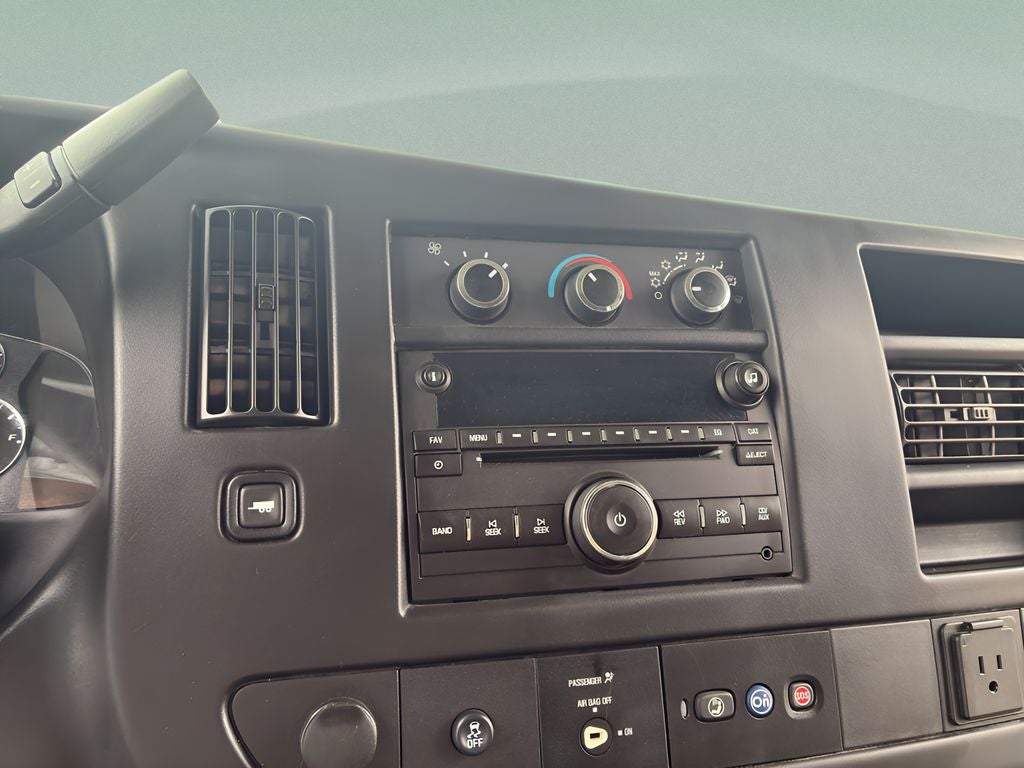 2016 Chevrolet Express Passenger LT