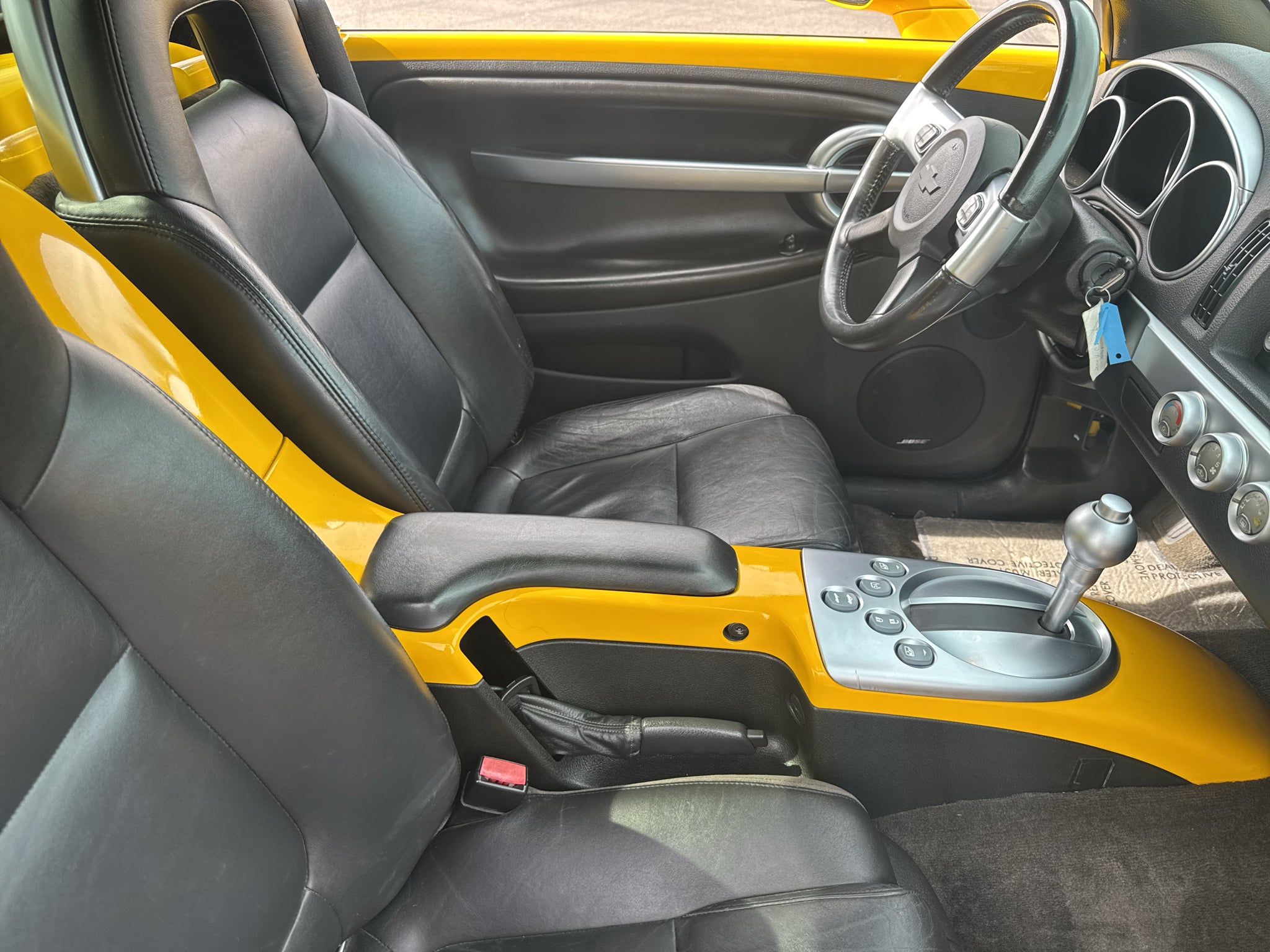 2004 Chevrolet SSR LS