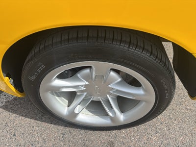 2004 Chevrolet SSR LS