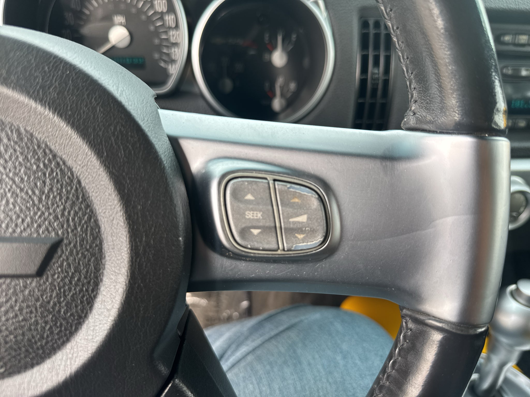 2004 Chevrolet SSR LS