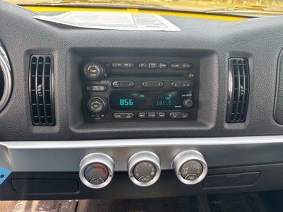 2004 Chevrolet SSR LS