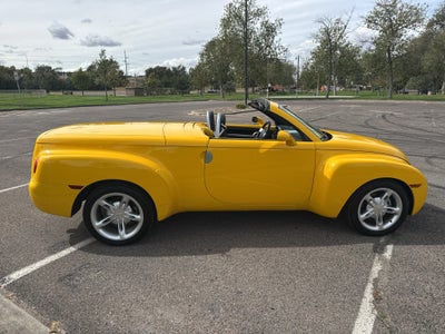 2004 Chevrolet SSR LS