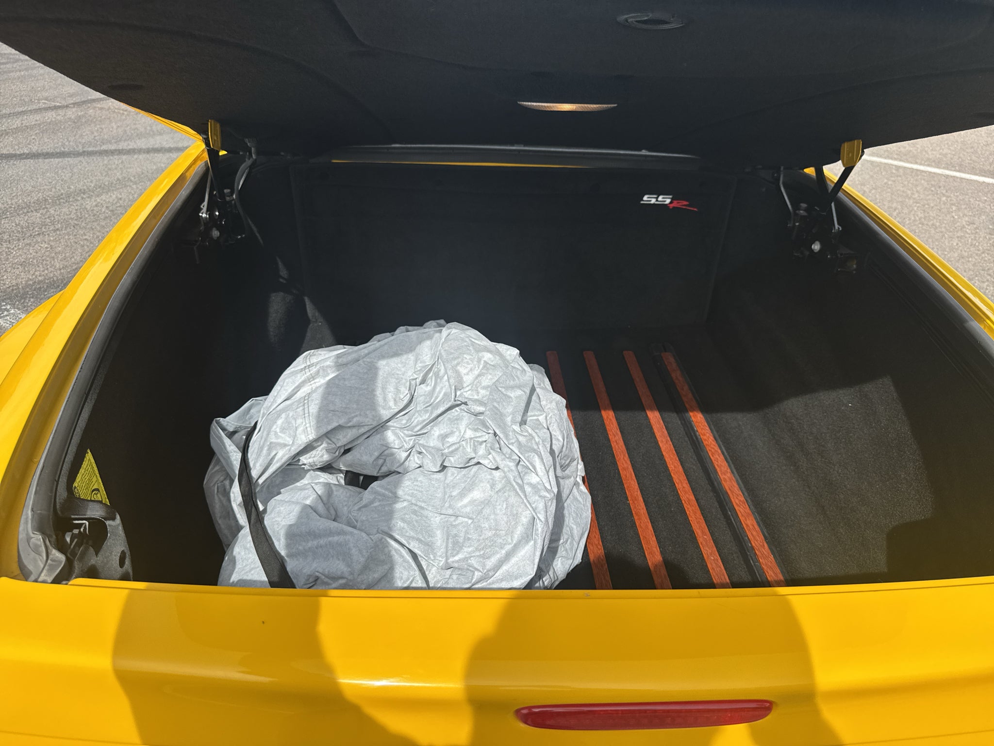 2004 Chevrolet SSR LS