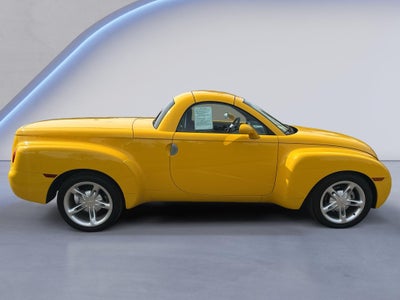 2004 Chevrolet SSR LS